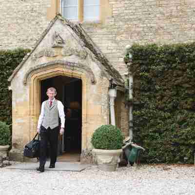 Lords of the Manor Hotel Exterior