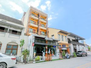 De Nawarat Chiang Mai Boutique Apartment