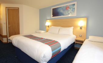 Travelodge Medway M2