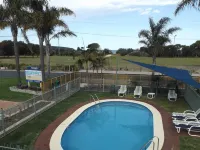 Surfside Merimbula Holiday Apartments - Ocean View