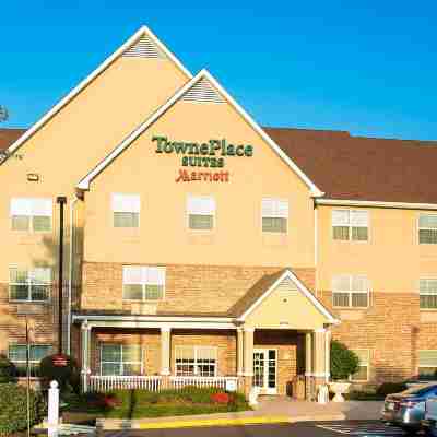 TownePlace Suites Fredericksburg Hotel Exterior
