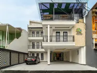 Tree Homestay Mitra RedDoorz Hotels in Sukun
