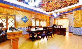 Capital O 125 Moon Plaza Hotel