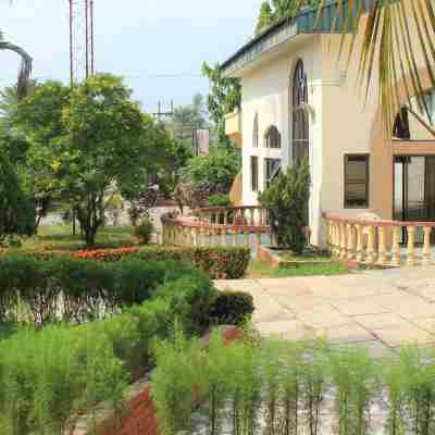 Tourist Castle Hotel and Suites Hotel Exterior