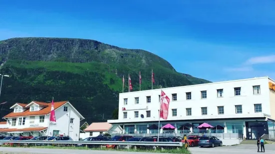 Bjerkvik飯店
