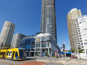 Meriton Suites Surfers Paradise