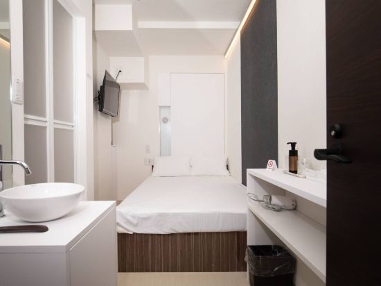 Petit Hotel Akihabara Toujour