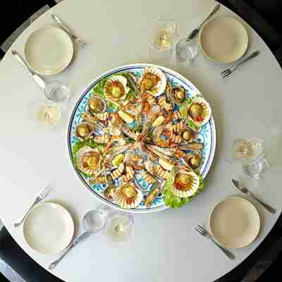 Tobago Dining/Meeting Rooms