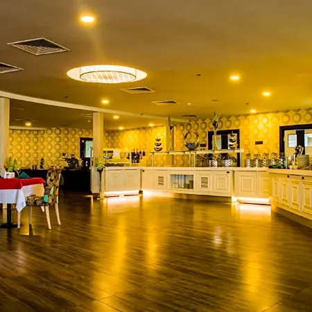 Sky Tower Hotel