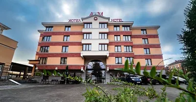 A&M Hotel with Free Parking Hotels near Фонтанът пред общината