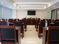 GreenTree Hotel (Xingtai Guoji New Town) - 2-Star