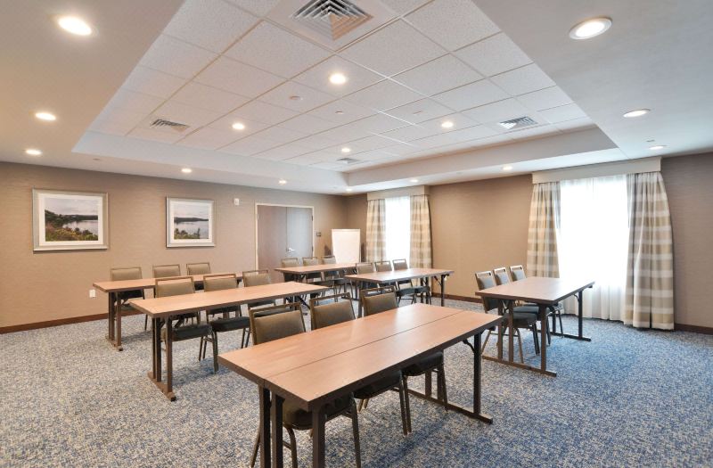 Hampton Inn & Suites Menomonie photo 4