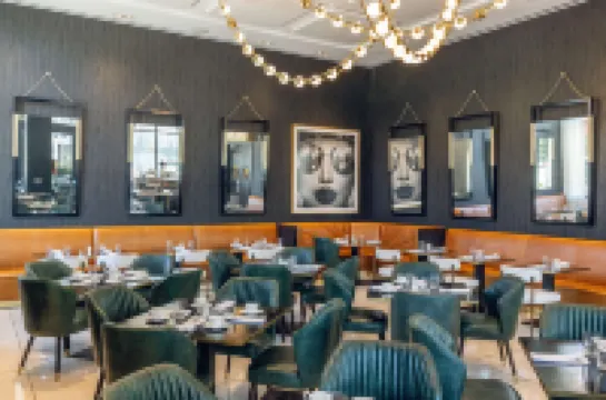 荷里活戈弗雷酒店