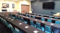 Hampton Inn Paramus - parking