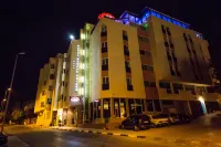 Menzeh Zalagh 2Boutique Hôtel & Sky - สระว่ายน้ำแบบอินฟินิตี้