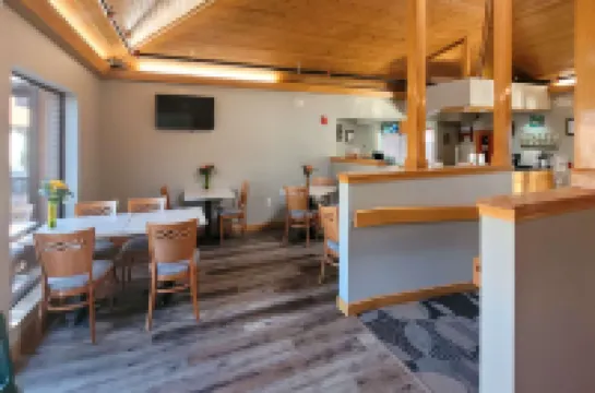 クオリティ イン & スイーツ マリオン