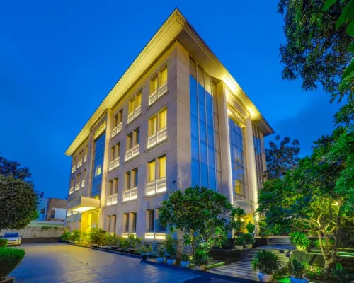 Muse Sarovar Portico Nehru Place Hotels in der Nähe von Lotus Tempel