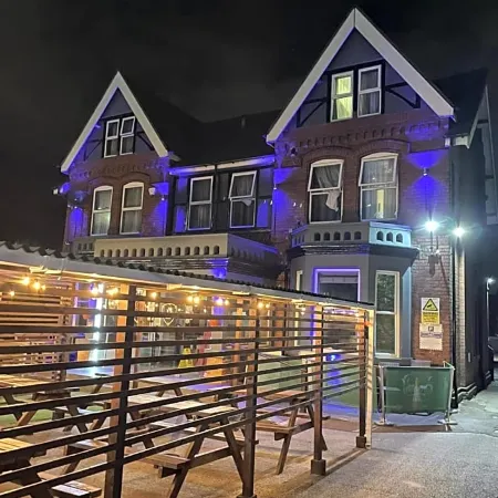 Bennetts Hotel