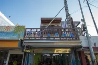 Sin Sin Hotel B Các khách sạn gần Kending Sea Baths