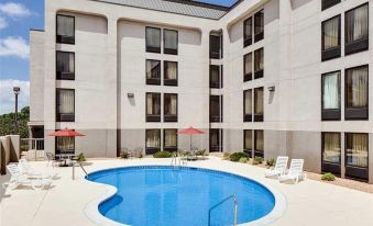 Quality Inn Florissant-St Louis - Housity