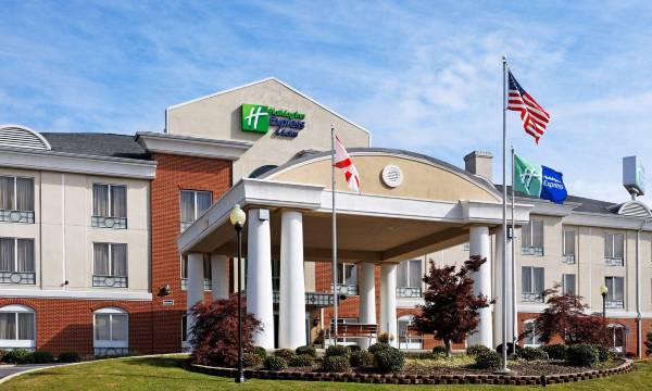 Holiday Inn Express Hotel & Suites Cullman, an IHG Hotel