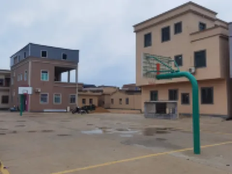 Fenglu Apartment
