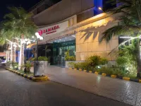 Ramada by Wyndham Continental Jeddah โรงแรมใกล้ซาลาม มอลล์