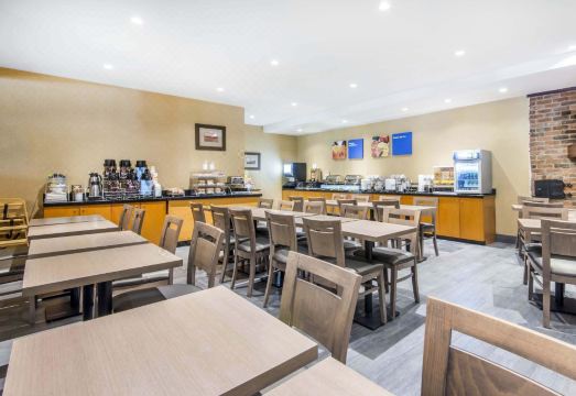 컴포트 인 & 스위트 콜링우드