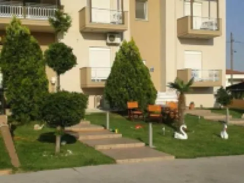 Hotel-Apartments la Strada โรงแรมในEvros