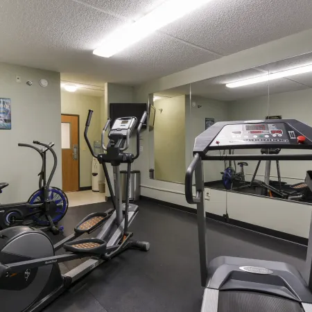 Grand View Inn & Suites