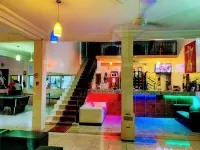Woodpecker Resort Hotel - bar