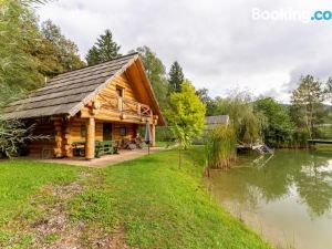 Korošec Apartments and Wellness Centre