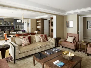 Four Seasons Hotel London at Tower Bridge