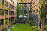 Rooms Hotel Tbilisi - 5 Yıldız