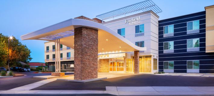 Fairfield Inn & Suites Fresno North/Shaw Avenue Hotels in Fresno County