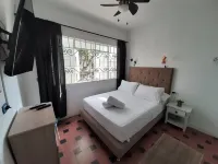 Noah Boutique Hostels Medellin Отели в г. 