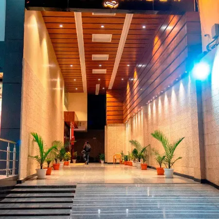 Hotel Raindew فنادق في رانشي