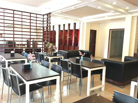 Alice in Wonderland Beach Hotel