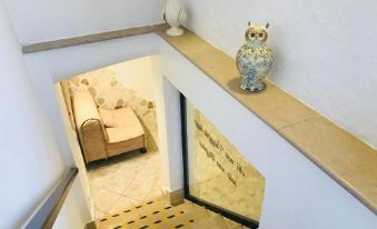 26 Suite Home