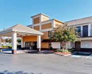 Quality Inn & Suites Matthews - Charlotte