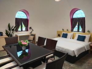 Banglo 700 m² dengan 8 bilik tidur dan 8 bilik mandi peribadi di Alor Gajah