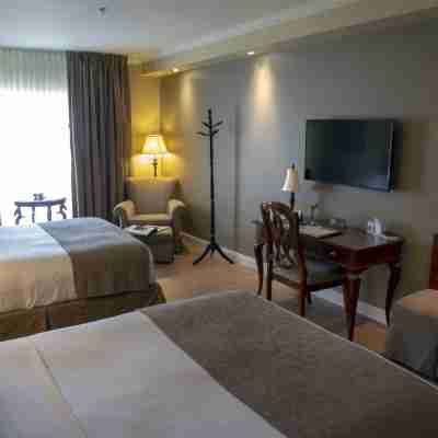 Hotel Brossard Rooms
