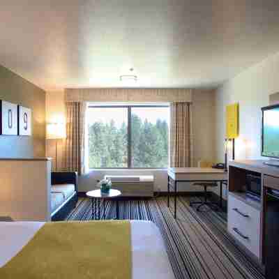 Oxford Suites Spokane Valley Rooms