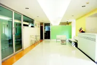 Meesook Residence Hotels in Nonthaburi