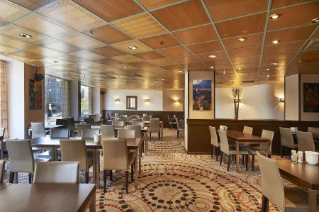 Scandic Kaisaniemi Отели рядом с достопримечательностью «Национальная библиотека Финляндии»