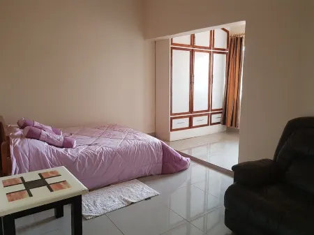 Rayoni Guesthouse B&B Отели в г. Мзузу