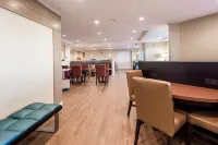 TownePlace Suites Cleveland - breakfast