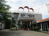 Hotel Kencana Jaya Hotel di Panggang