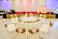 Angsoka Hotel Hotels in Hilir Perak