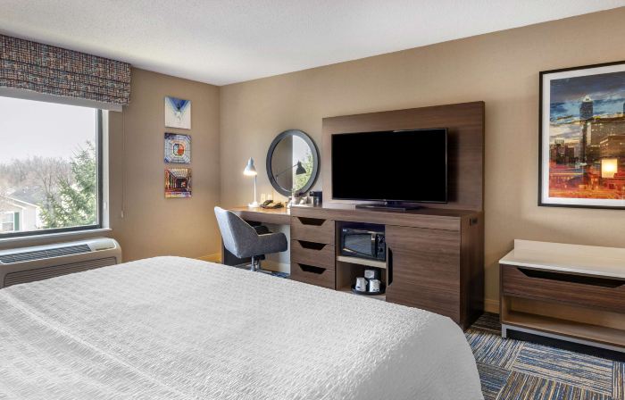 Hampton Inn Greenfield